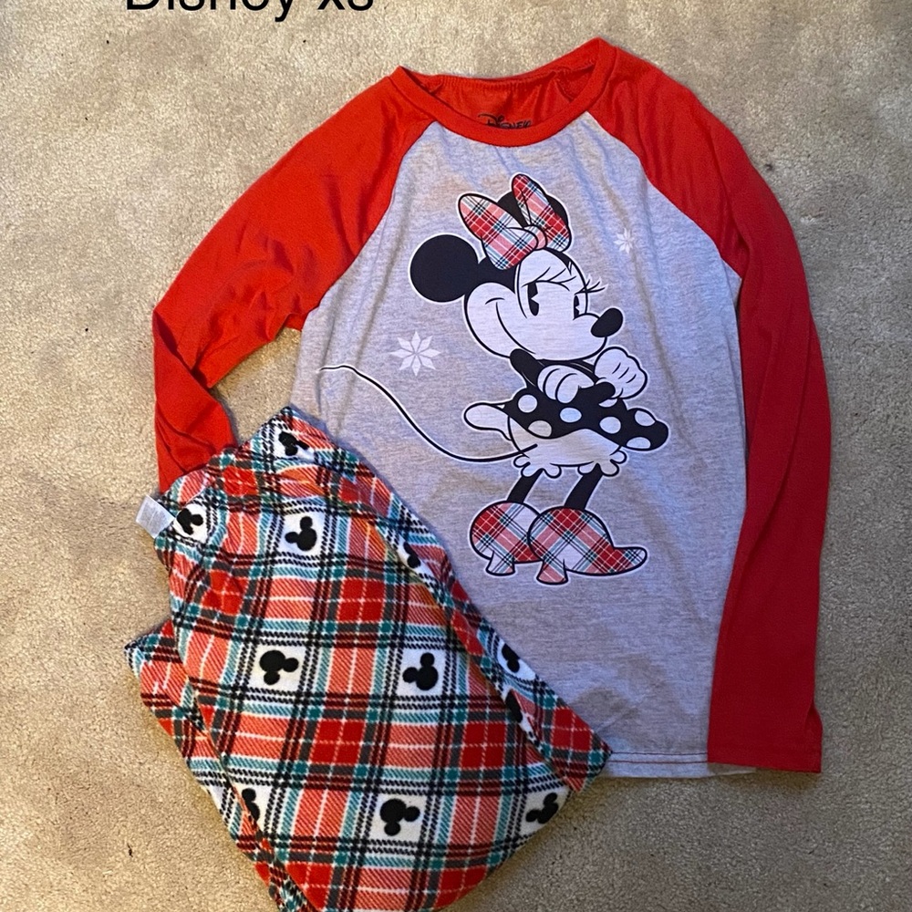 Disney Minnie Mouse Red and Gray Pajama Set